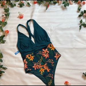 CUPSHE Floral Plunge Criss Cross One Piece Swimsuit Soft Removable Padding XL